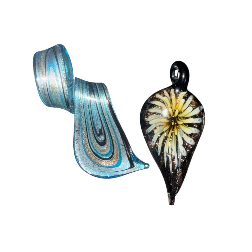 🔟Glass Art 2 Pendant Bundle - Blue Swirl + Black Flower Necklace Pendant Set